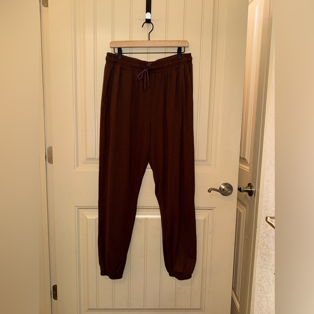 Dip Athletic High Rise Joggers Womens Size XL in A Mocha Brown